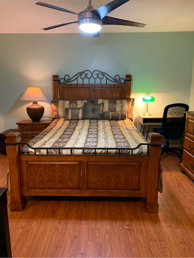 Travis Bloomfield's room