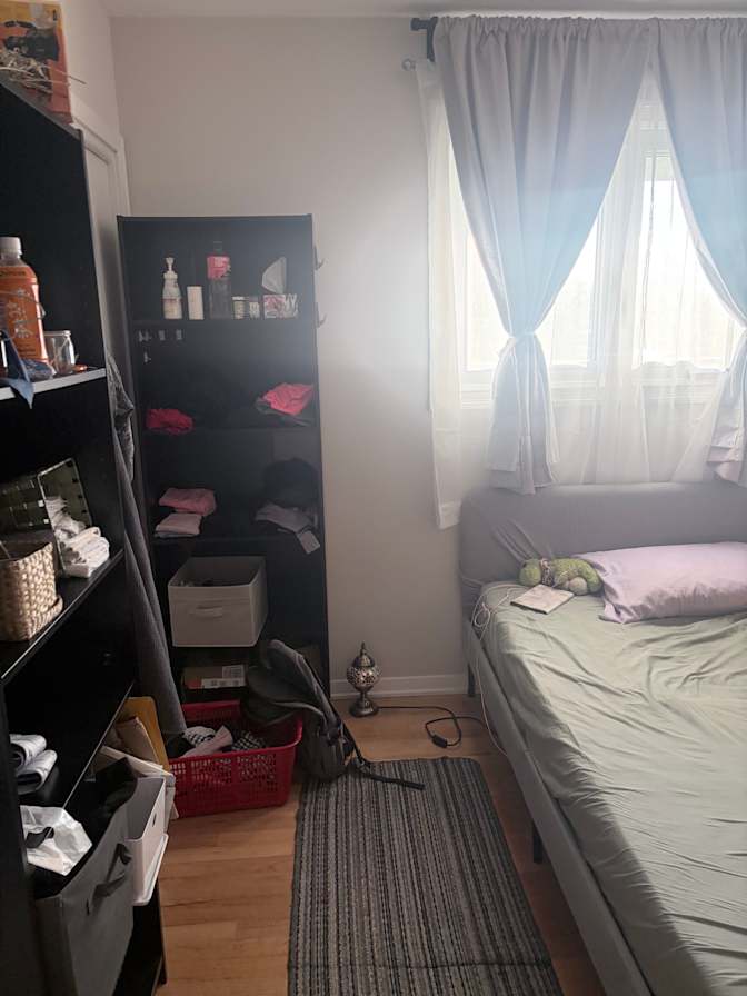 Donnie's room