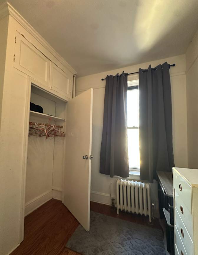 taha's room