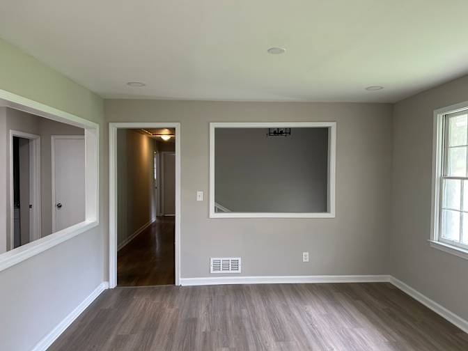 luis's room