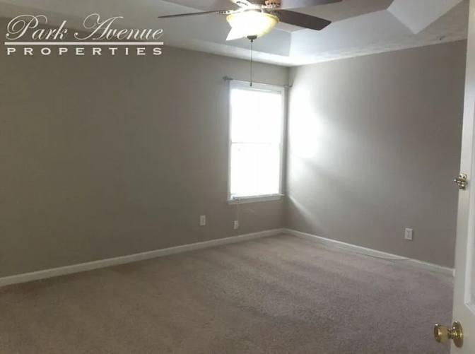 Alcove Rooms's room