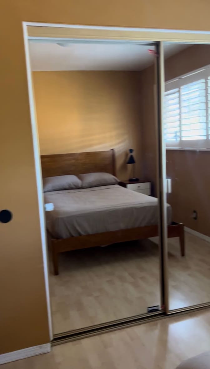Jazmin's room
