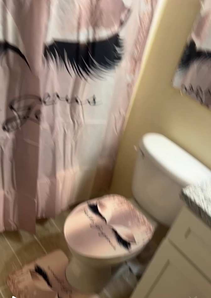 Jennifer's room