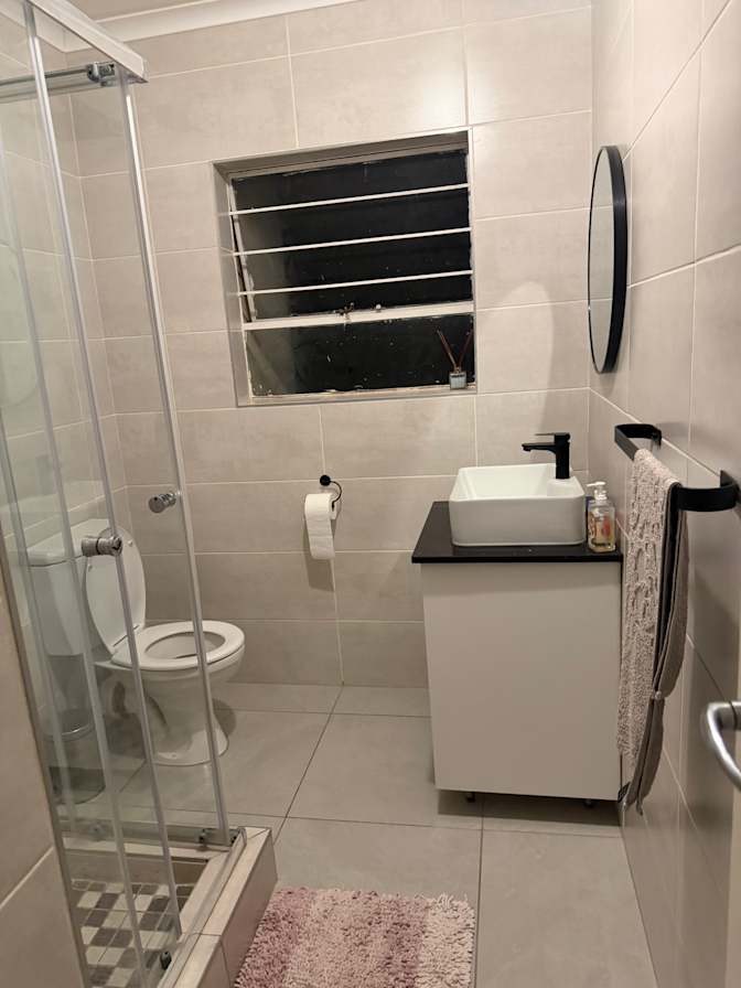 Inno's room