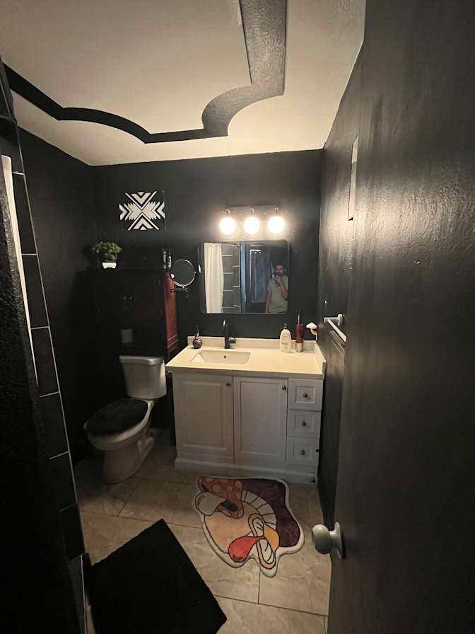 Liz's room