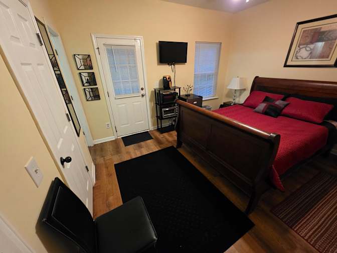 CL&C Property Management and Consulting's room