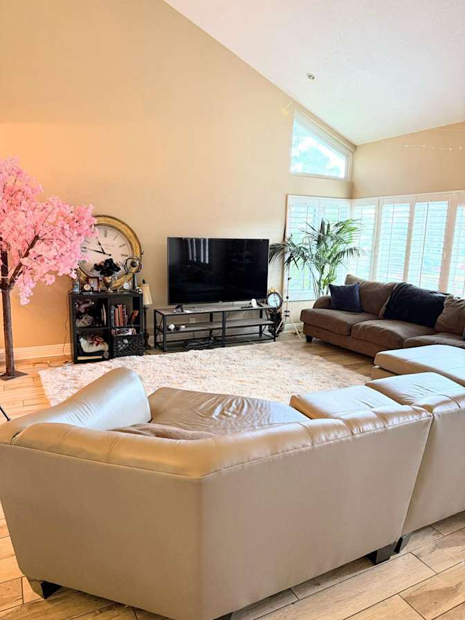 Peter Huang's room