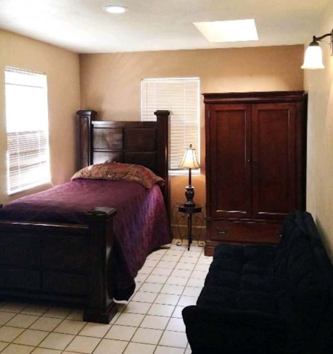 Juan cajero's room