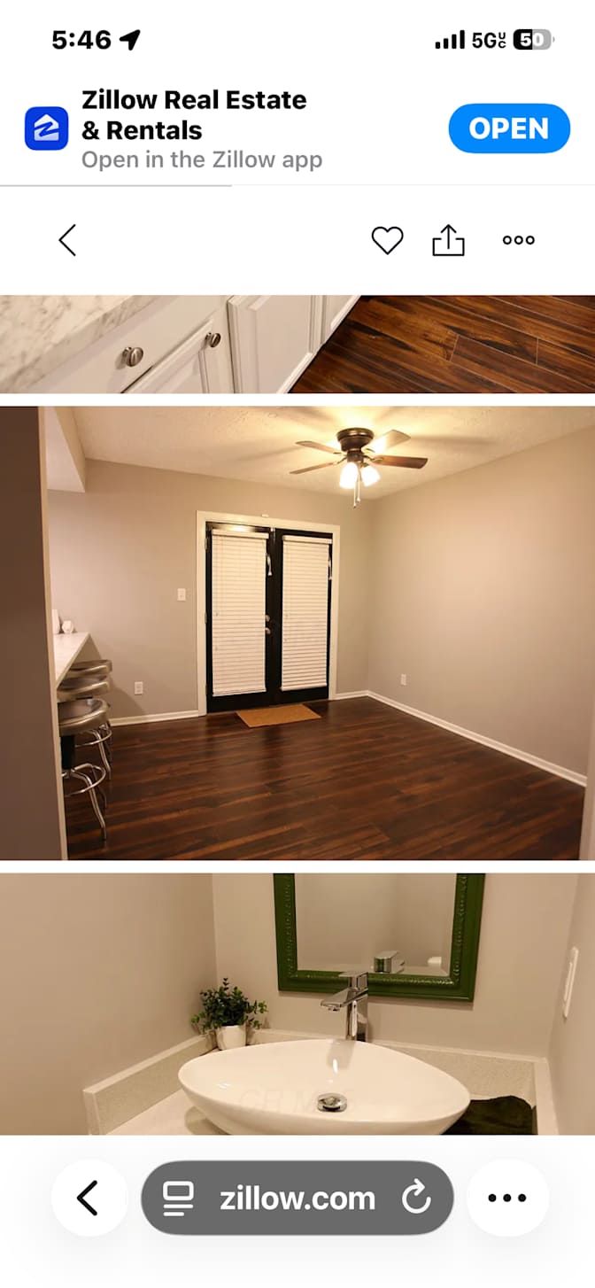 Donna B.'s room
