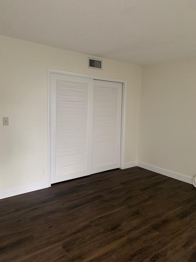 Eighty's room