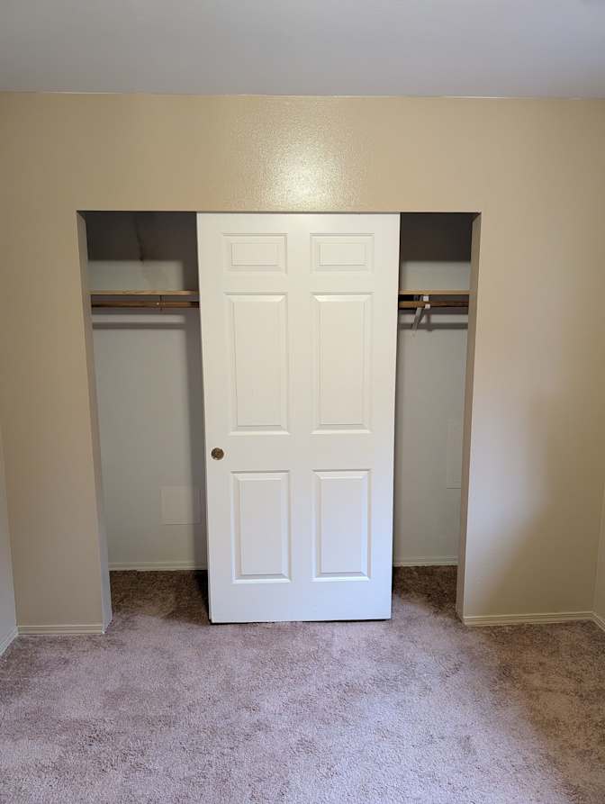 Tom's room