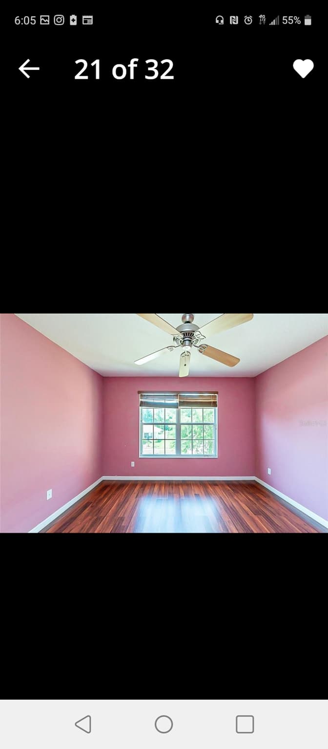 MaxiGrams's room