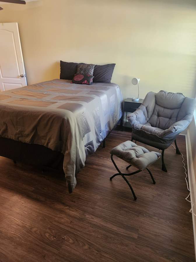 Simona's room