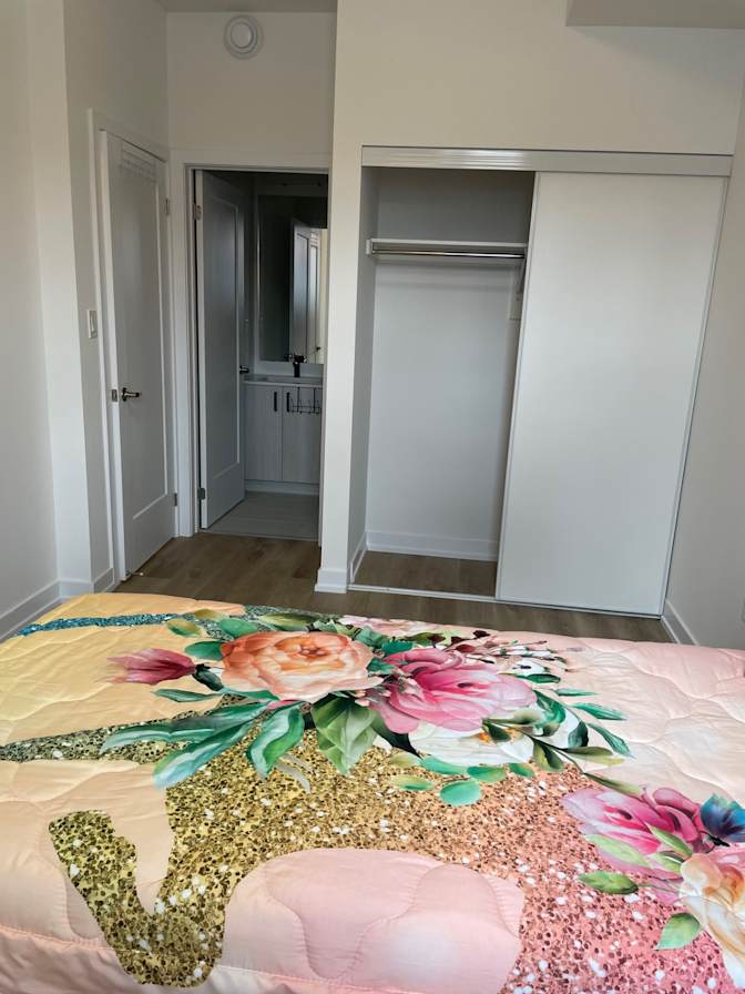 Mona's room