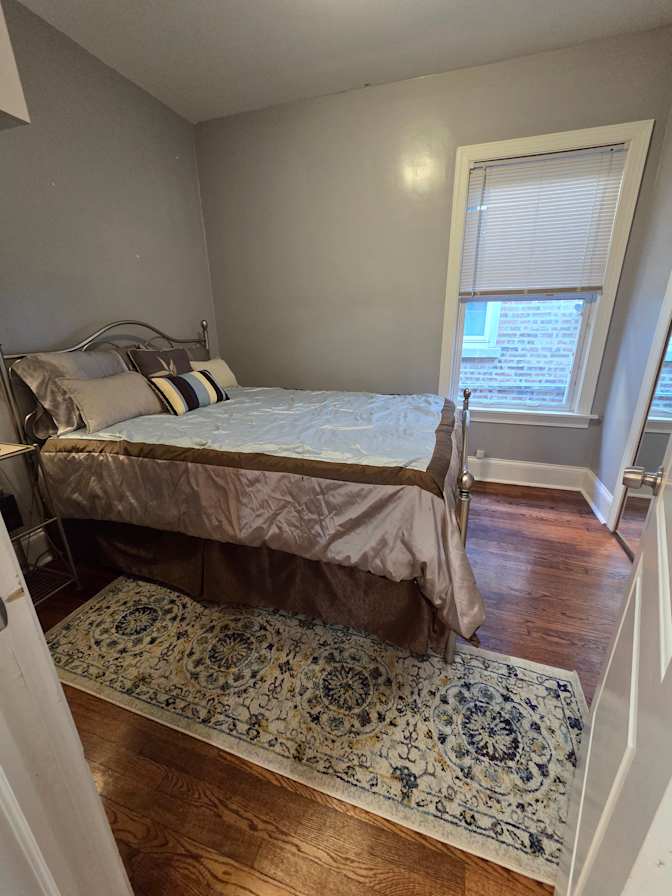 Traci's room