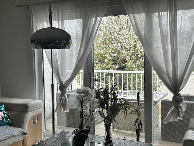 Katy Saunders's room