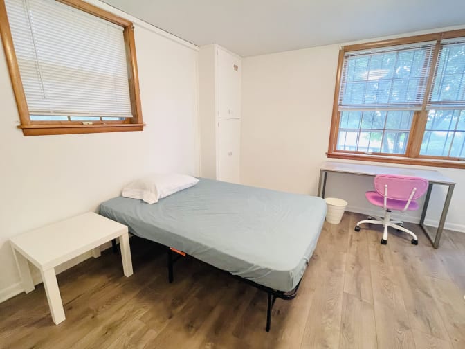 Dennis's room