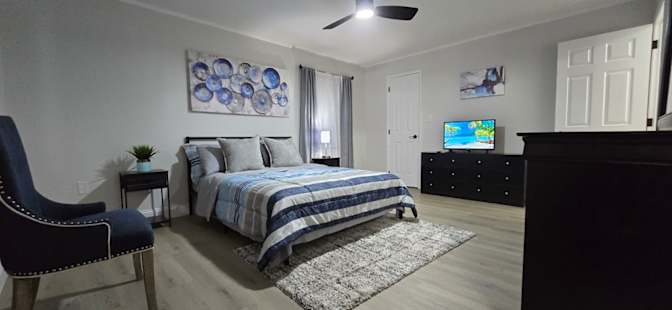 Neche's room