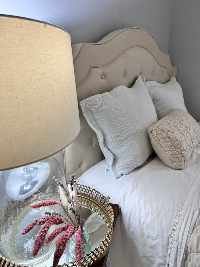 Claudia's room