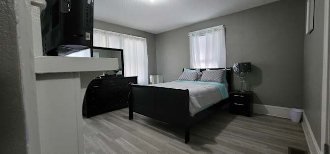 GBU Holdings Group's room