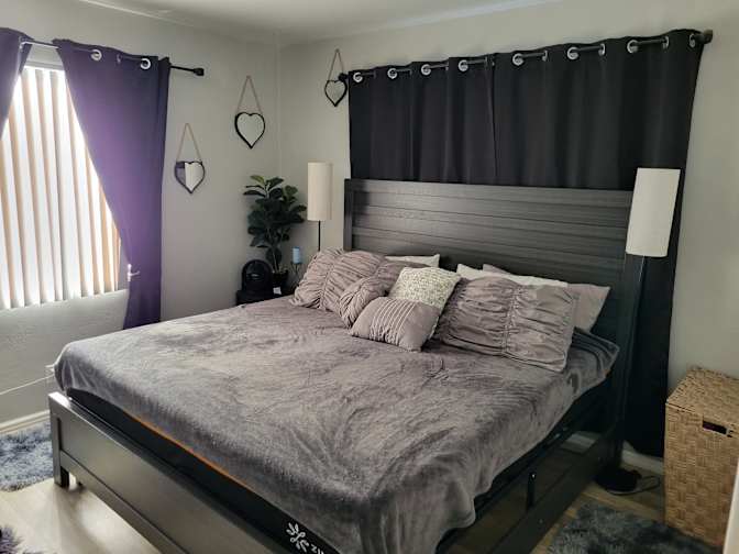 Elizabeth Perez's room