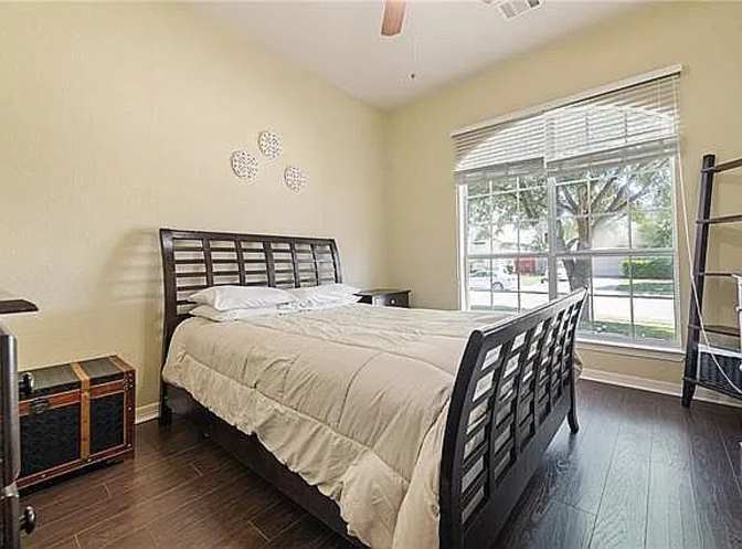 Nicole's room