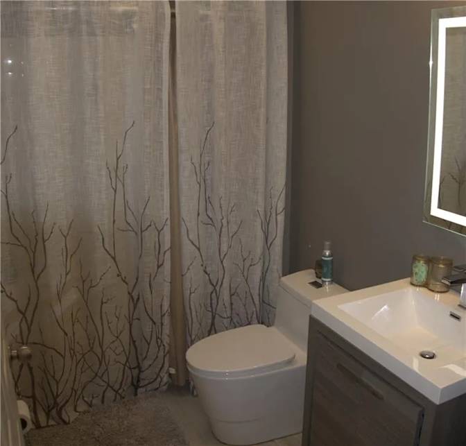 Zelma's room