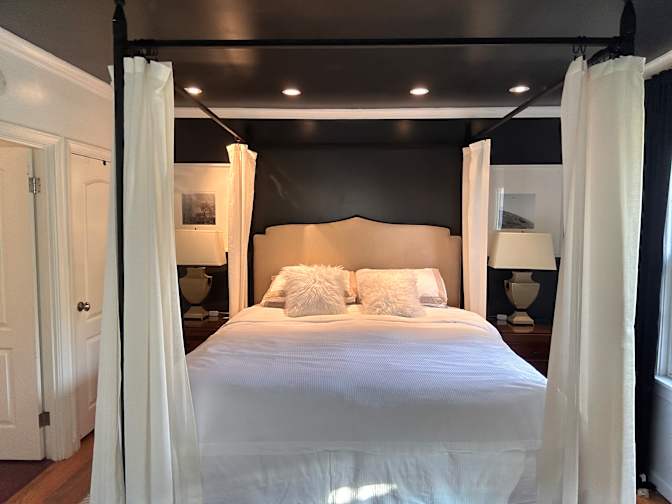 Saul's room