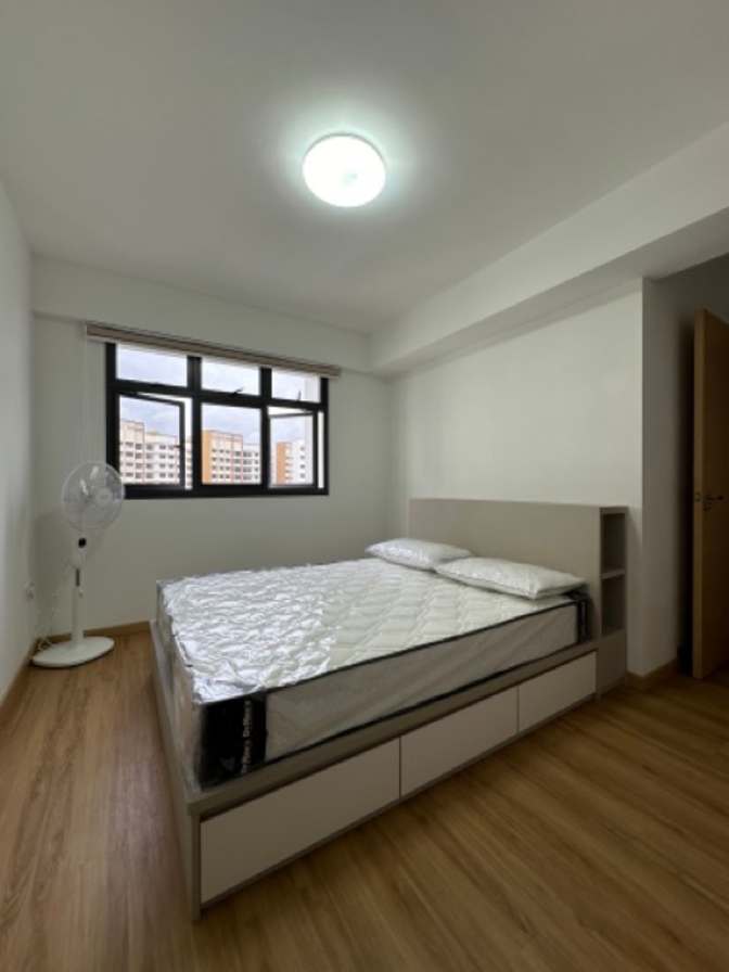 Daren's room