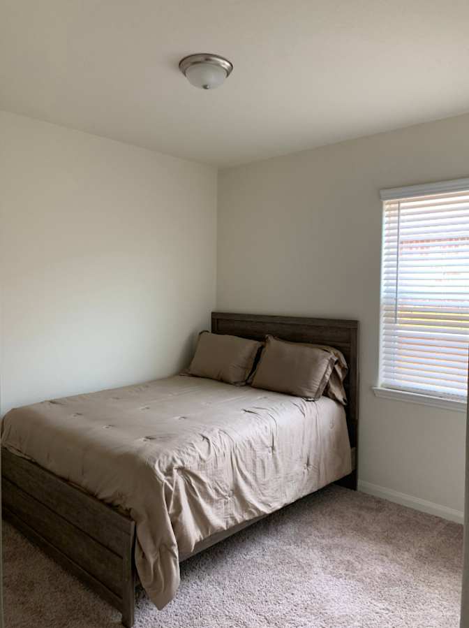 Valencia's room