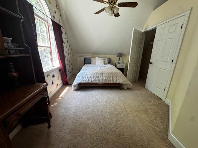Alcove Rooms's room