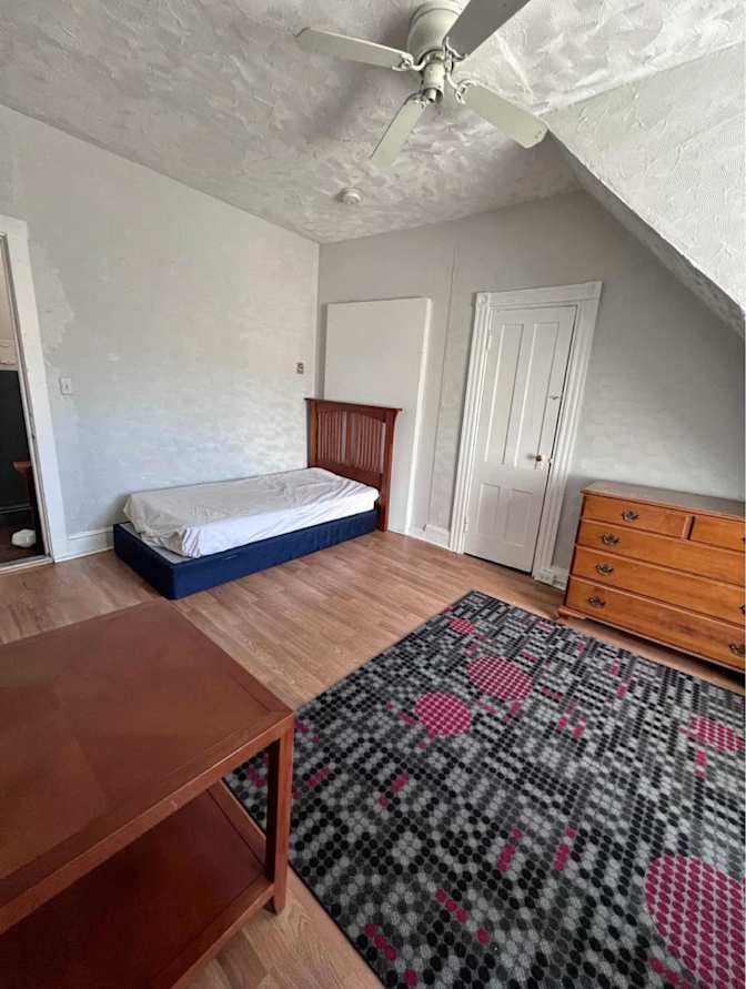 Sophie's room