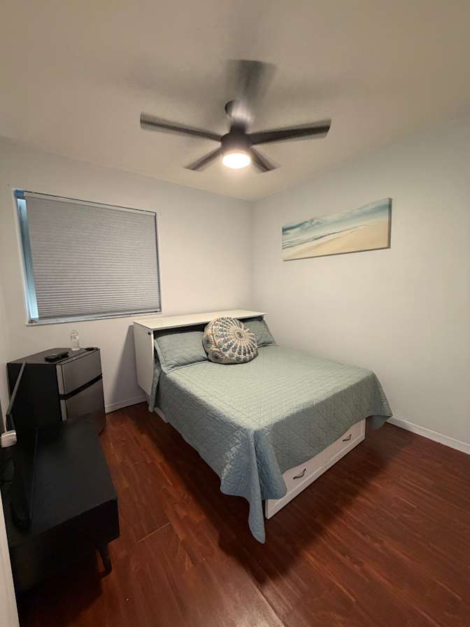 Aminta's room