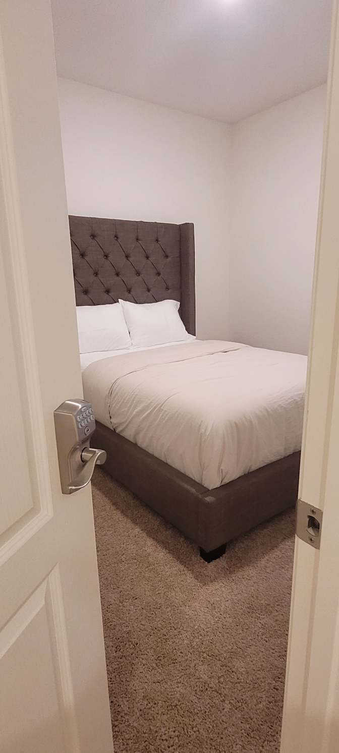 Ron's room
