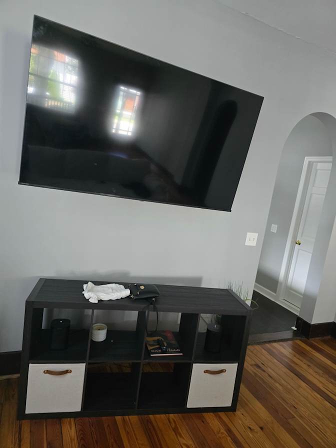 Ediri's room