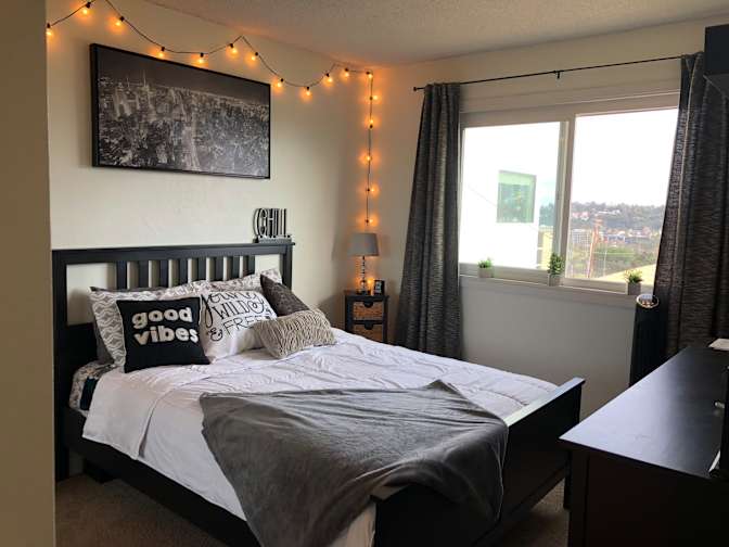 Jae's room