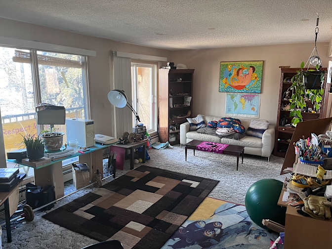 Bruce Marchand's room