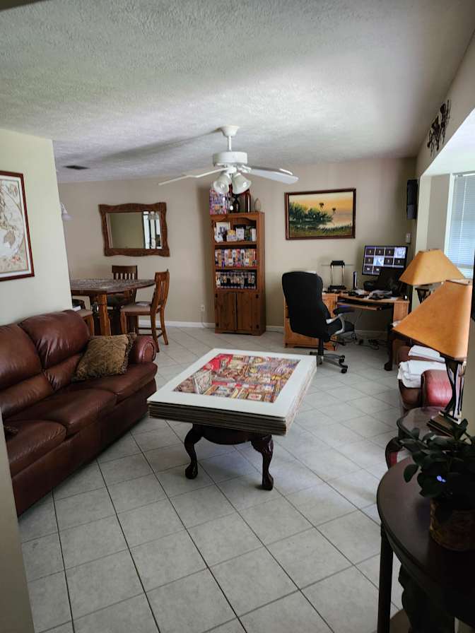 Bob's room