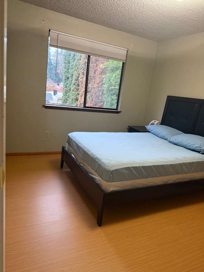 Januari's room
