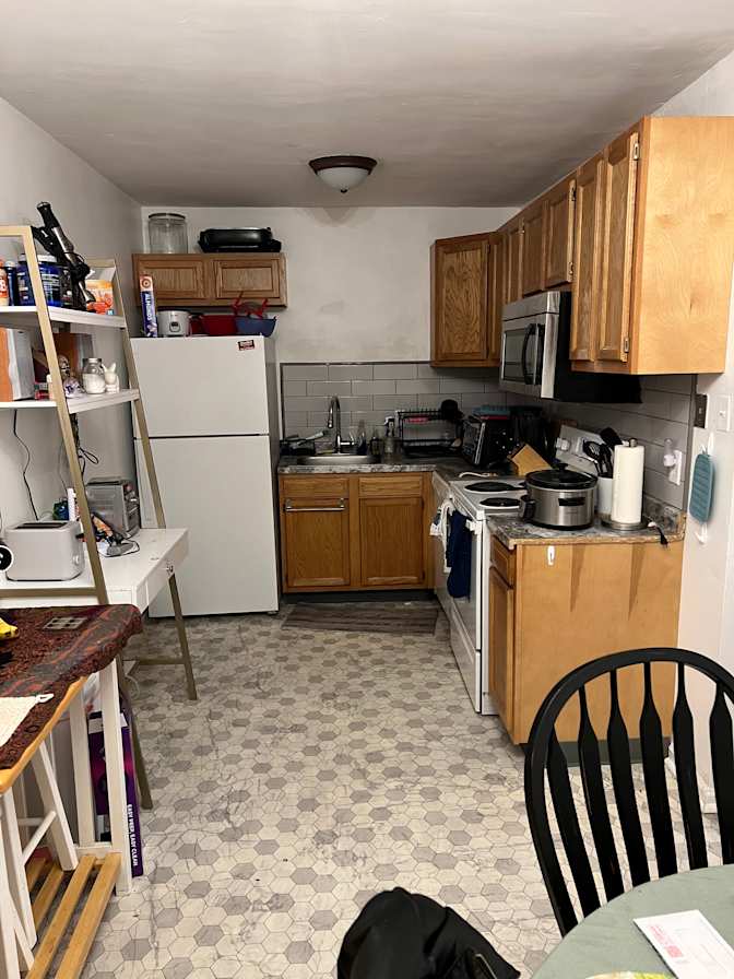 Christine Angeletakis's room