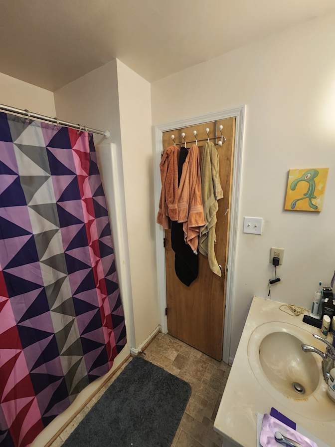 jason tyler's room