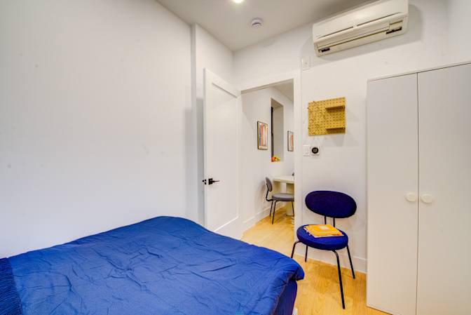 Liza's room
