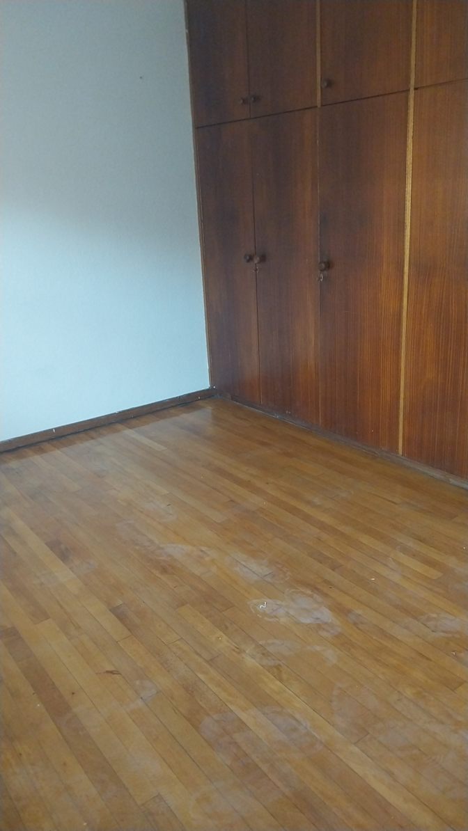Robert's room