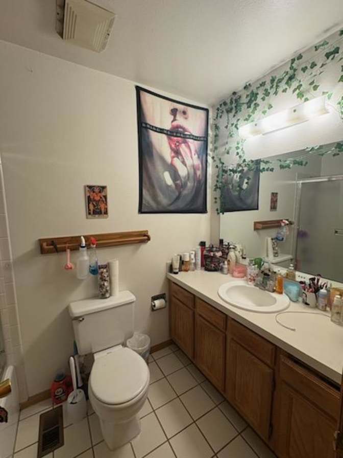 Jacqua's room