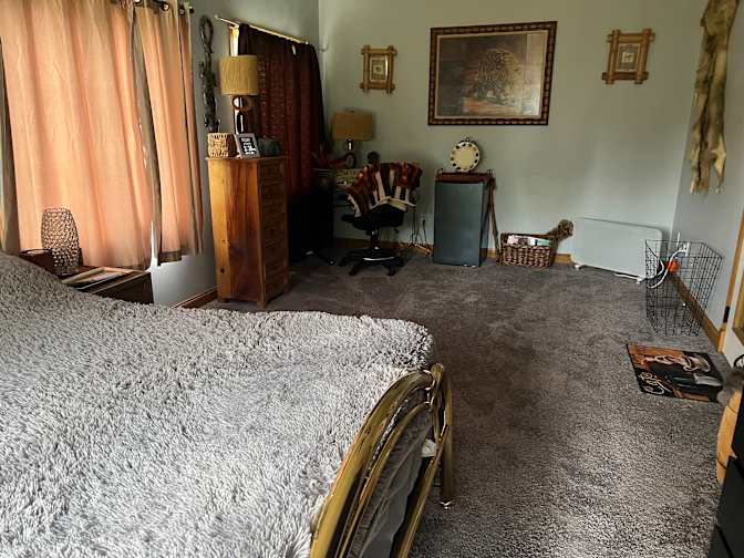Samantha's room