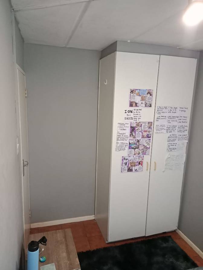 Victoria's room