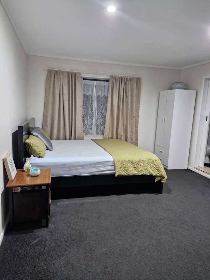 Poonam's room