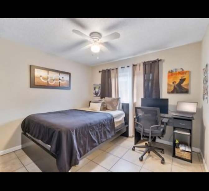 Jose's room