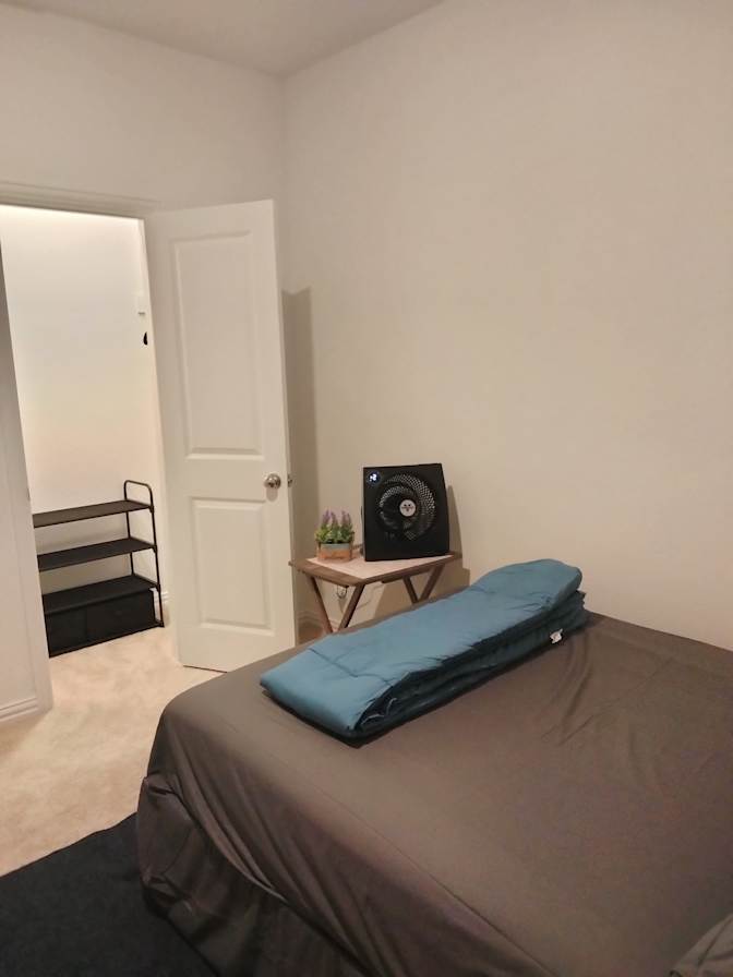 Vai's room
