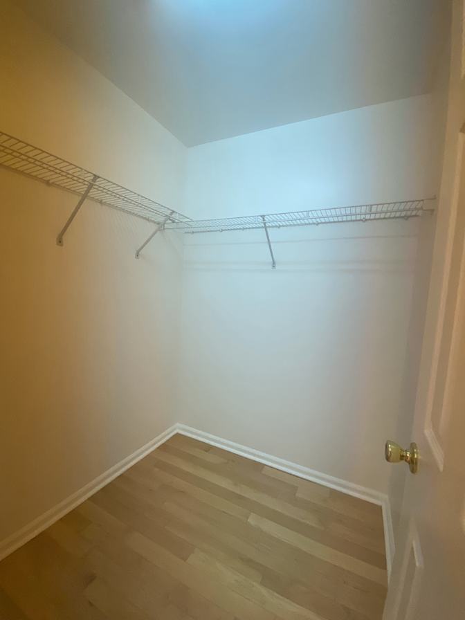 Alcove Rooms's room